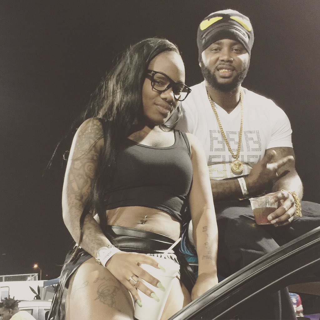 a1_niecyyy's tweet photo. Way tooooo cool😎😎😎 my bruthaaaaaaaaaa #239shit https://t.co/pdcSn6evCT