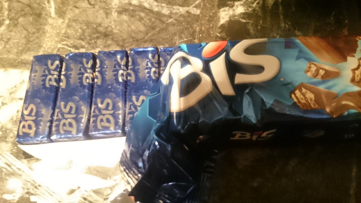 UlyNeves's tweet image. Oh boy! Can&apos;t thank @RedBlackGade enough for this! #Wrongbox but you are def on the list of &quot;better friends&quot; now 👍