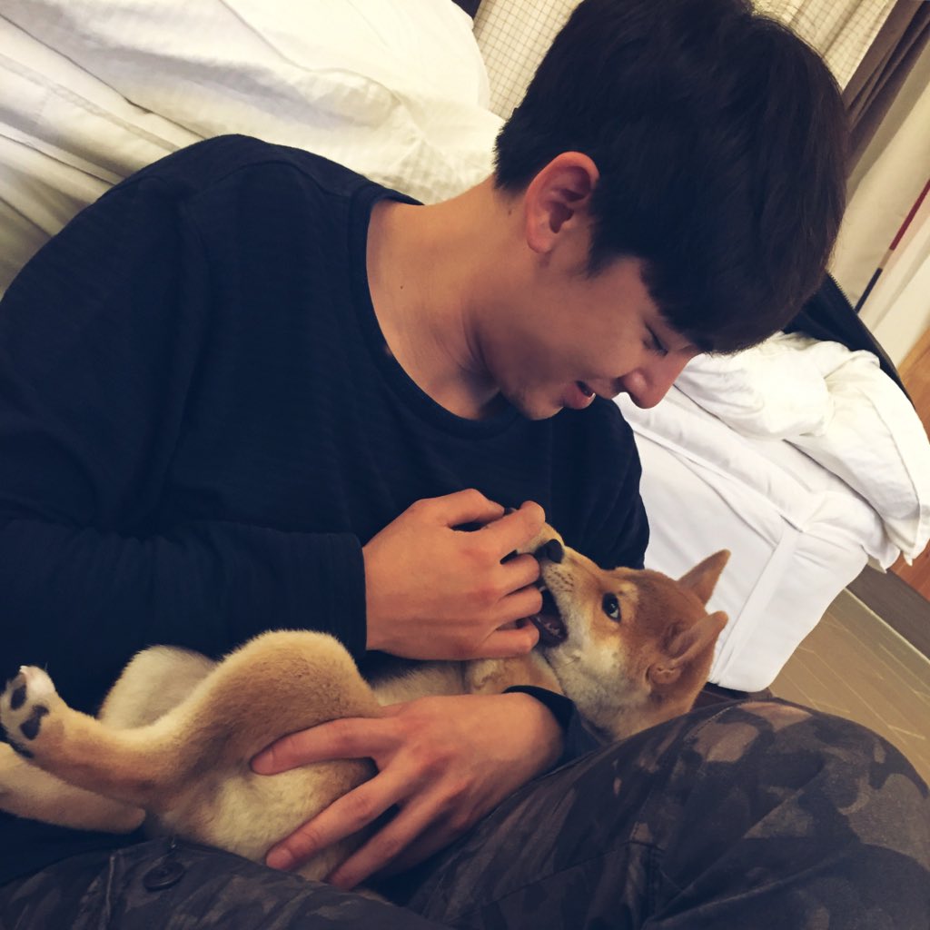 Khunnie0624's tweet photo. Look at this cute little guy! So adorable~~ have a good day people!! = ] https://t.co/JUkIHUFLfa