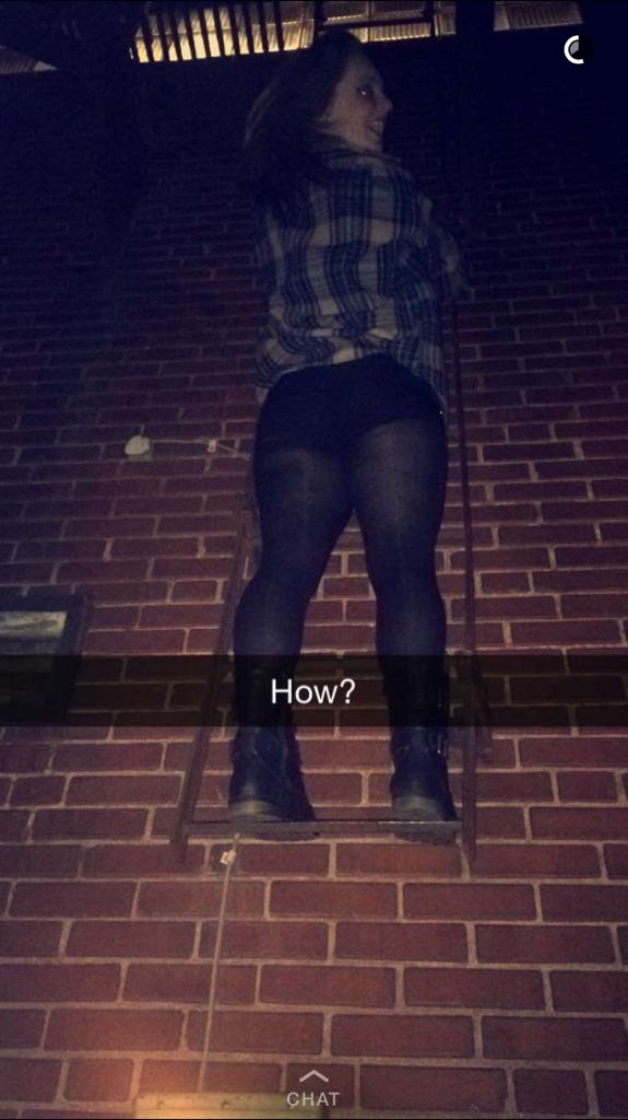 theluckychlover's tweet photo. You know how they take off the part of the fire escape that touches ground? I jumped and pulled myself up. #upperbod https://t.co/xBbfd59Ed9
