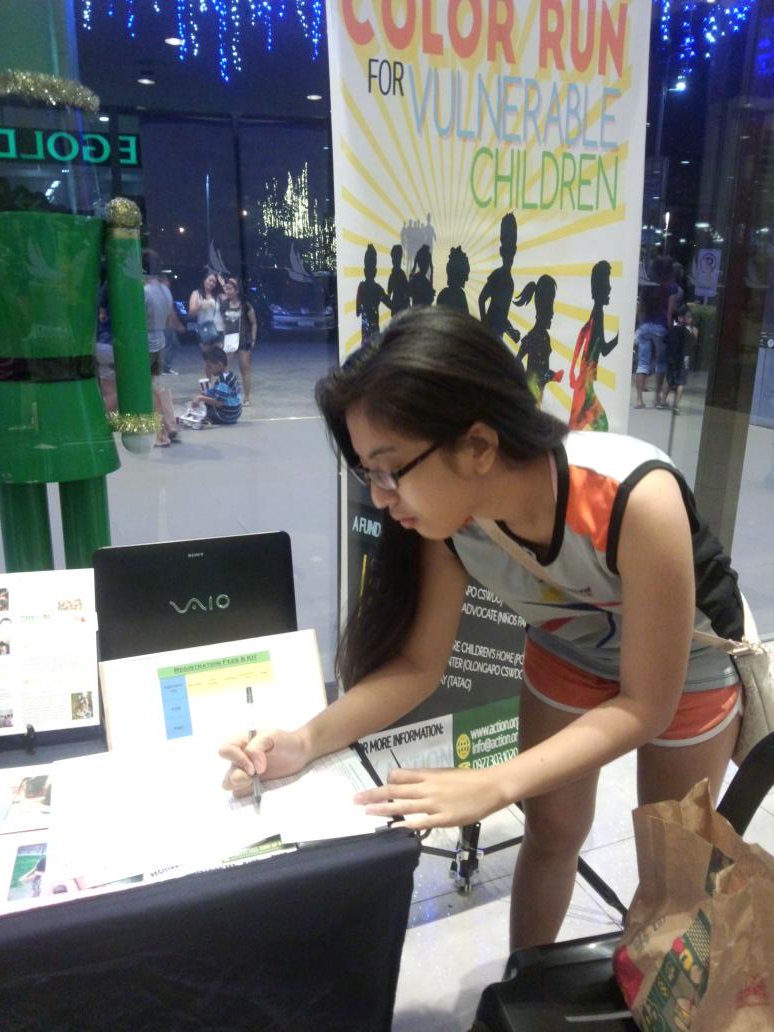 guaniocrystelle's tweet photo. Signing up for another fun run this weekend! #sundayfunday #takboph #RunItelRun https://t.co/QiaVIrFfCt