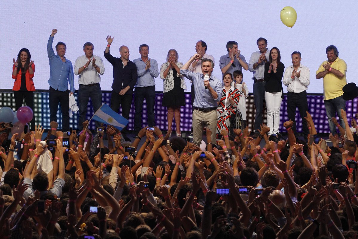 mariuvidal's tweet photo. Hoy los argentinos #Cambiamos y millones nos encontramos en las urnas a gritar ¡SI SE PUEDE! https://t.co/godwW3vWD8