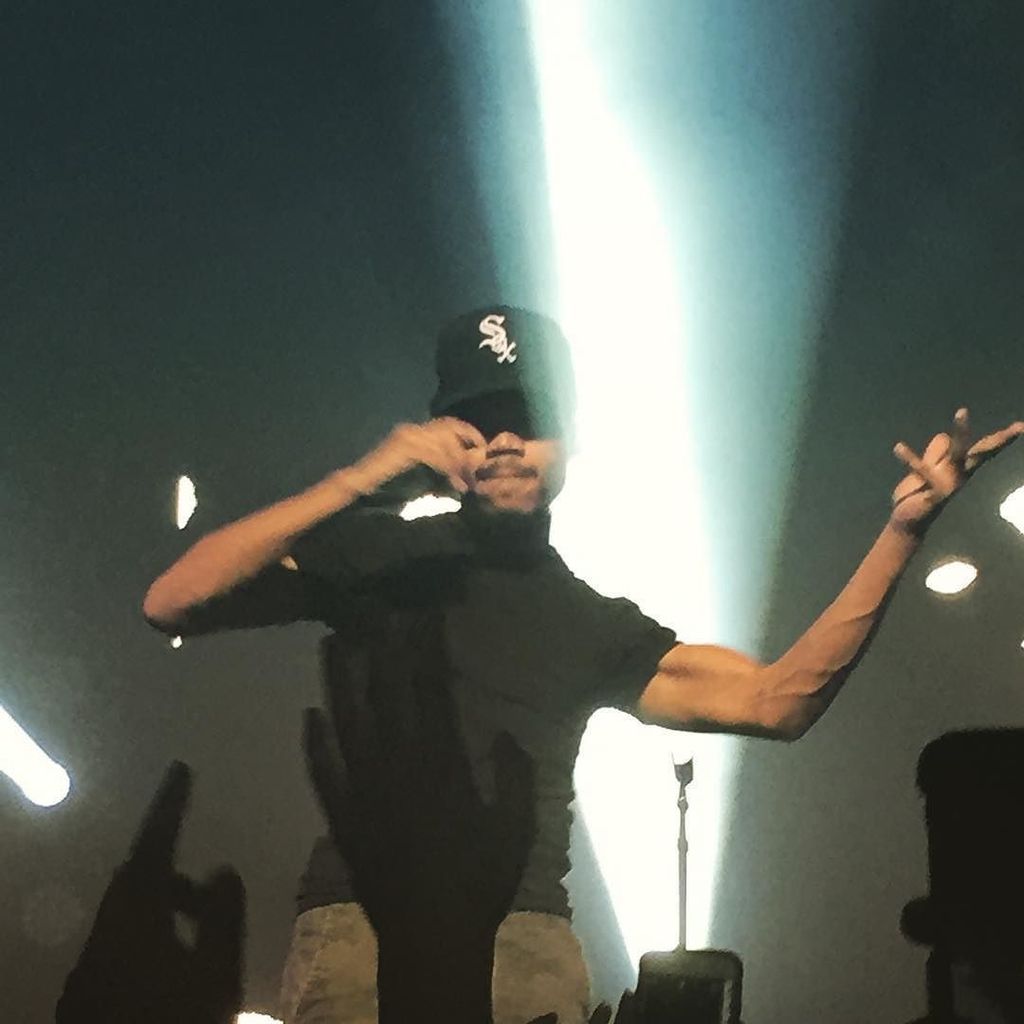 nottinbutaig's tweet photo. Both Oakland And SF show was litt! Best concert ive ever been too. @chancetherapper #OoWoo #familymatterstour #10da… https://t.co/wJGjSARAOo