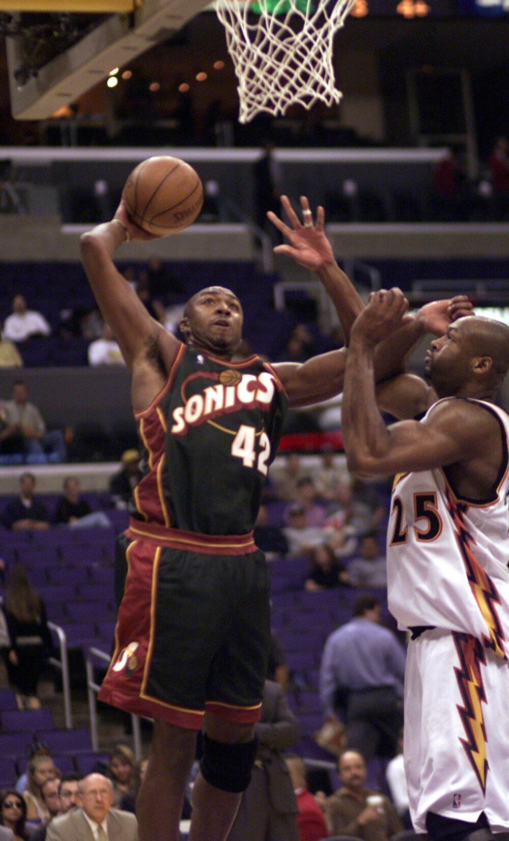 Happy Birthday Vin Baker! 