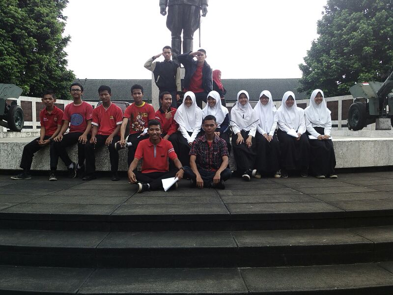 Paskasuci's tweet photo. Selamat sore! Ini dia pengurus angkatan 15 yg sebentar lg sertijab! Ga kerasa ya udh mau lulus😢 https://t.co/Gn4Y2qt7dr