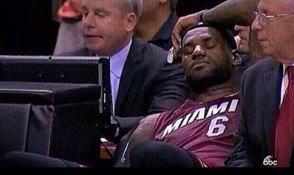 CauseWereGuys's tweet photo. When she keeps asking you questions during a movie yall are both watching for the first time https://t.co/phQaLrtmjL