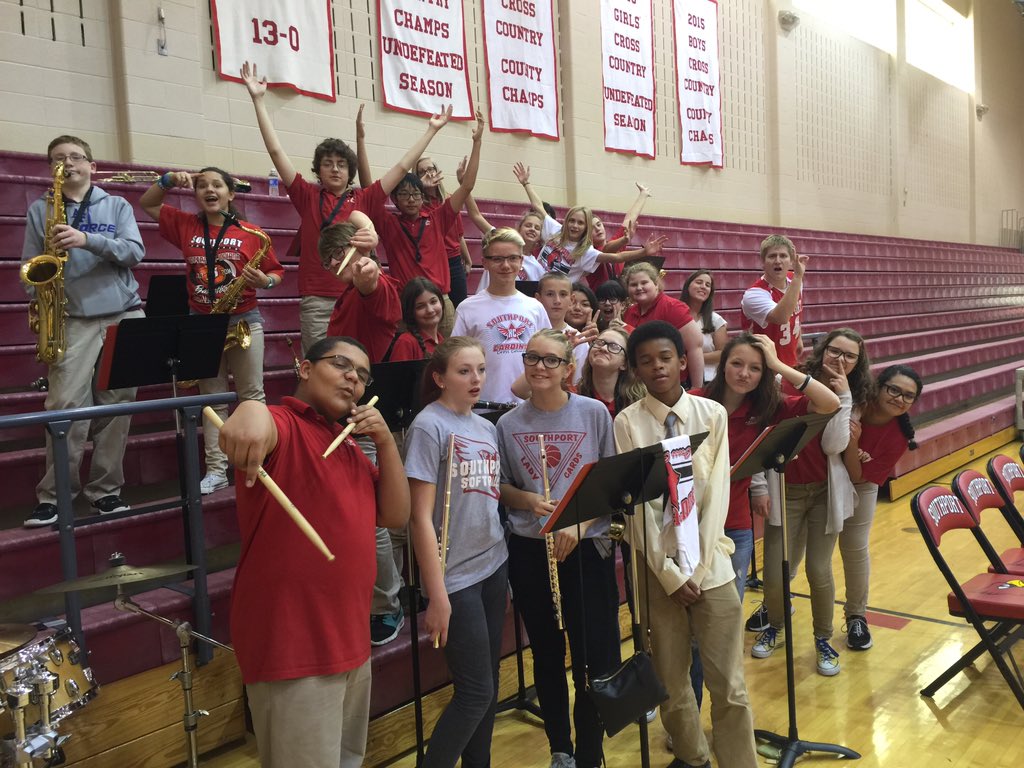 SMS_Hoops_Jazz's tweet photo. From our first basketball Game of the 2015 season!! Both teams won!!! https://t.co/wS03CBkAMu