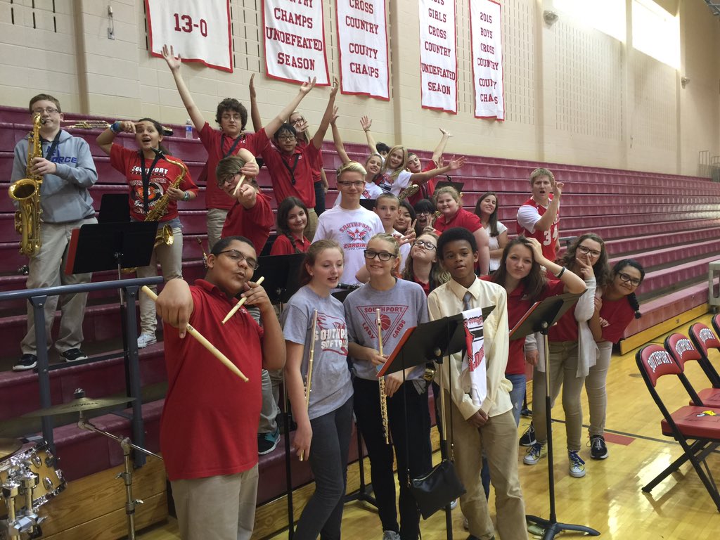 SMS_Hoops_Jazz's tweet photo. From our first basketball Game of the 2015 season!! Both teams won!!! https://t.co/wS03CBkAMu