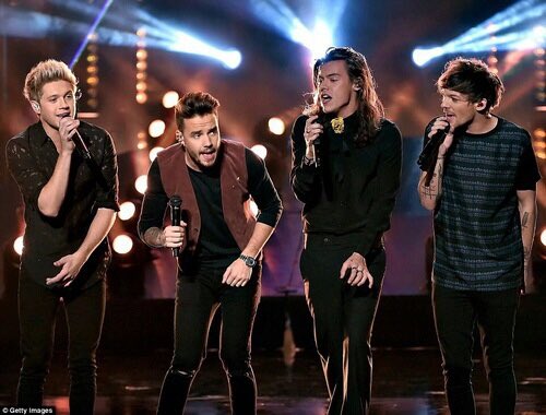 umashitqql's tweet photo. #1DFR https://t.co/lLOVOk8BXY