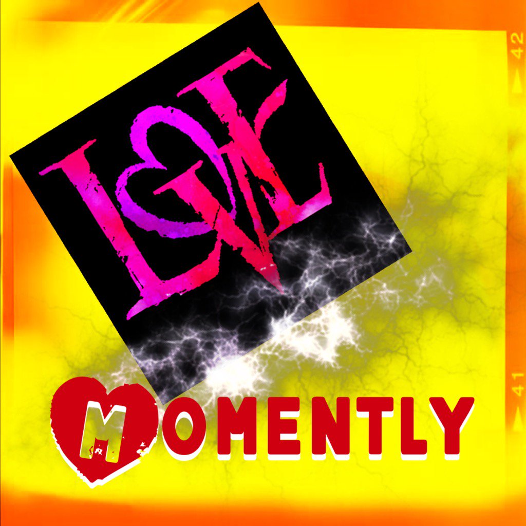 MomentlyApp's tweet image. Teaser from The New Momentlyapp. Coming soon'' via @momentlyapp #love #momentlyapp