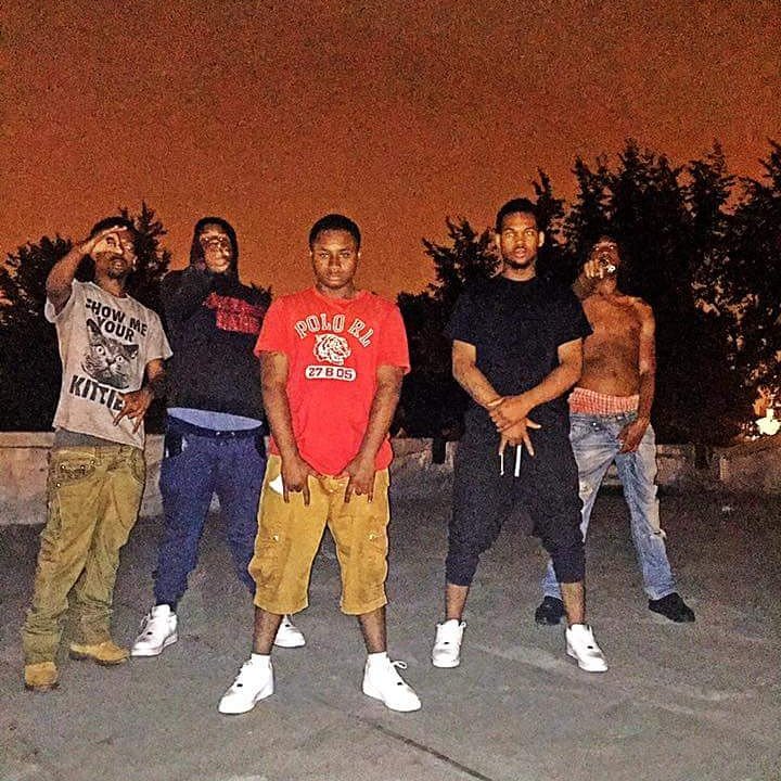 QueeGang's tweet photo. Tb me n my brothers 💉 https://t.co/rHbLMDSKg0