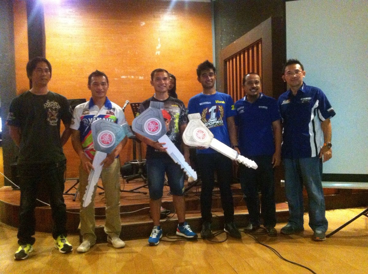 yamahaindonesia's tweet photo. Selamat kepada @IrwanAr19391579 (110cc), @hendriansyah76 (125cc) &amp; @R_Fadhil27 (150cc) sbg Juara Nasional #IRRC 2015 https://t.co/JFcGbgjM2C