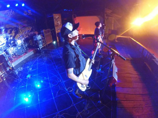 Kemarin malam di dago teahouse bersama band unyu unyu <a href="/HARIGENERASI/">LINE @harigenerasi</a> hahahaha.