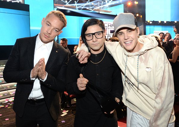 biebersmaniabr's tweet photo. Justin no AMA 2015, no Microsoft Theater - Los Angeles - (22/11).
#BieberOnAMAs #BieberMBRAMAs https://t.co/o56rRjjc9F