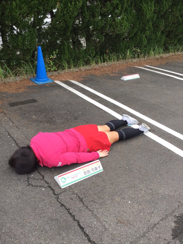 DUNLOP_JP's tweet photo. 女子ツアーより🎶今大会は出場人数も少ない為、駐車場の位置が決まっているのですが。。。弓美子プロ！そこは駐車場ですよ〜(^◇^;)最後まで楽しませてくれます(￣▽￣) https://t.co/yVtDgbn0nQ