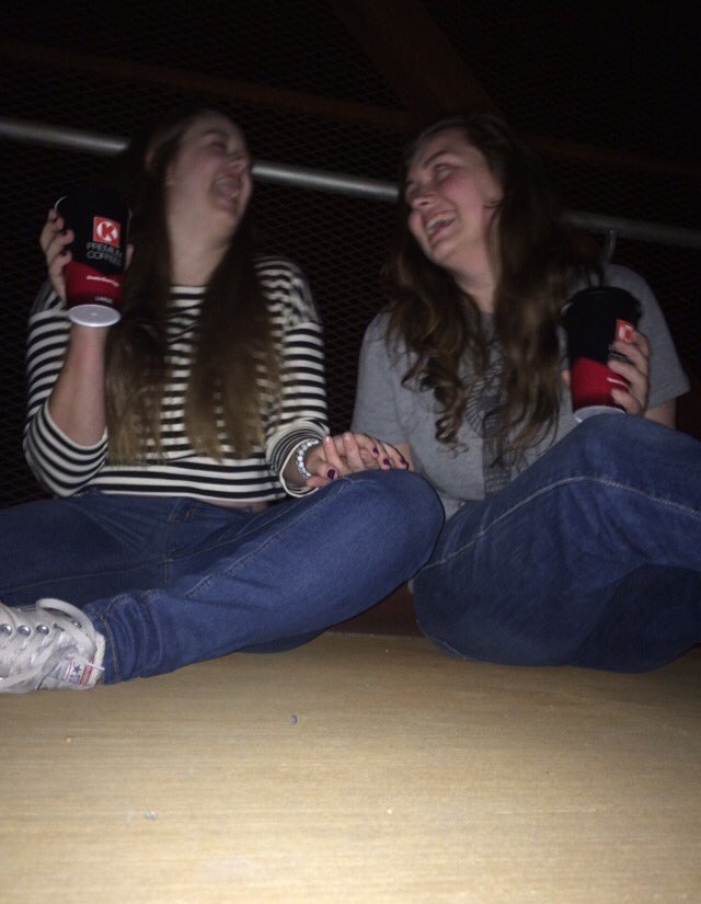 samftpilots's tweet image. sam and I went on an adventure! #sam² 👭🎄💜