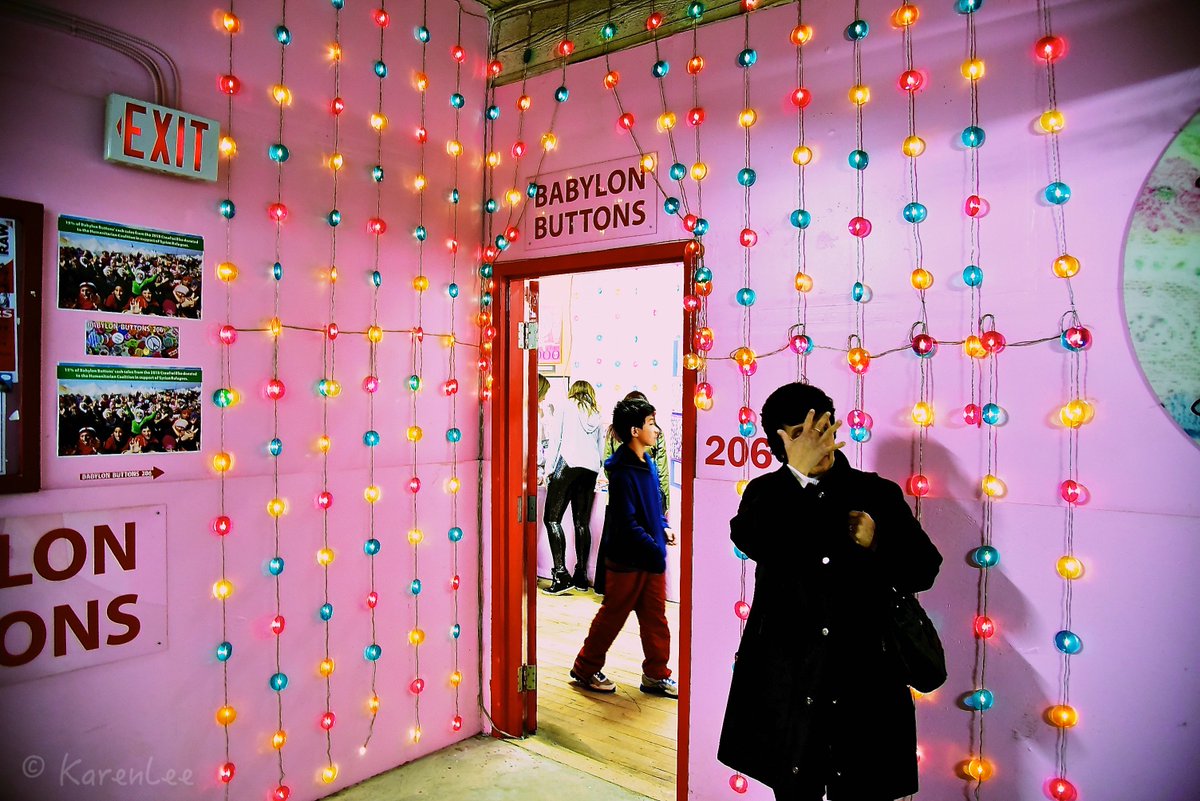 mzz_max's tweet photo. Whoop. @babylonbuttons @CultureCrawl #eastsideculturecrawl https://t.co/caAVlHRK25