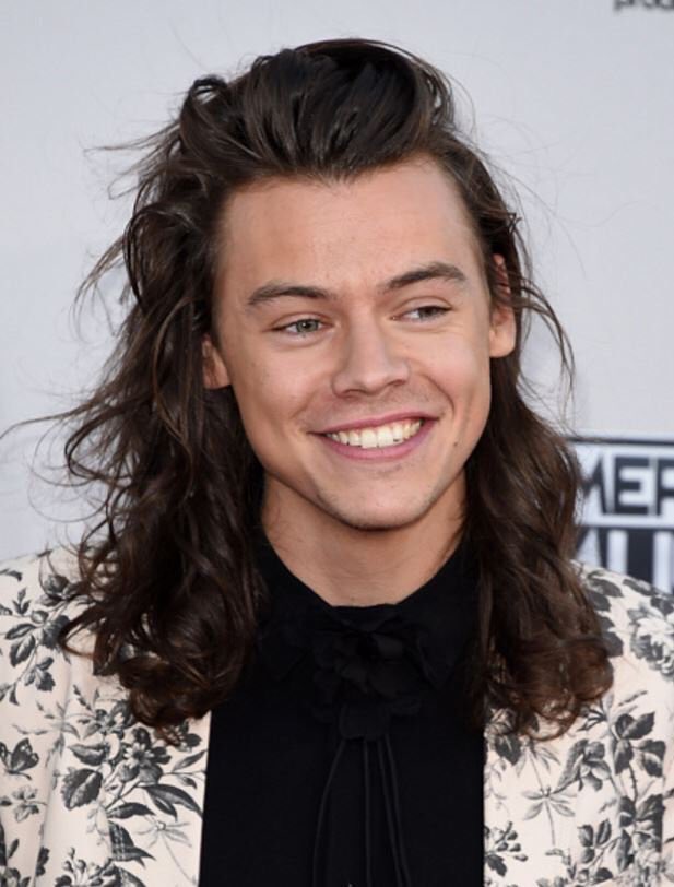 barbosapaulinaa's tweet photo. The boys on the red carpet at the AMAs https://t.co/PcLVs9Lbyy
