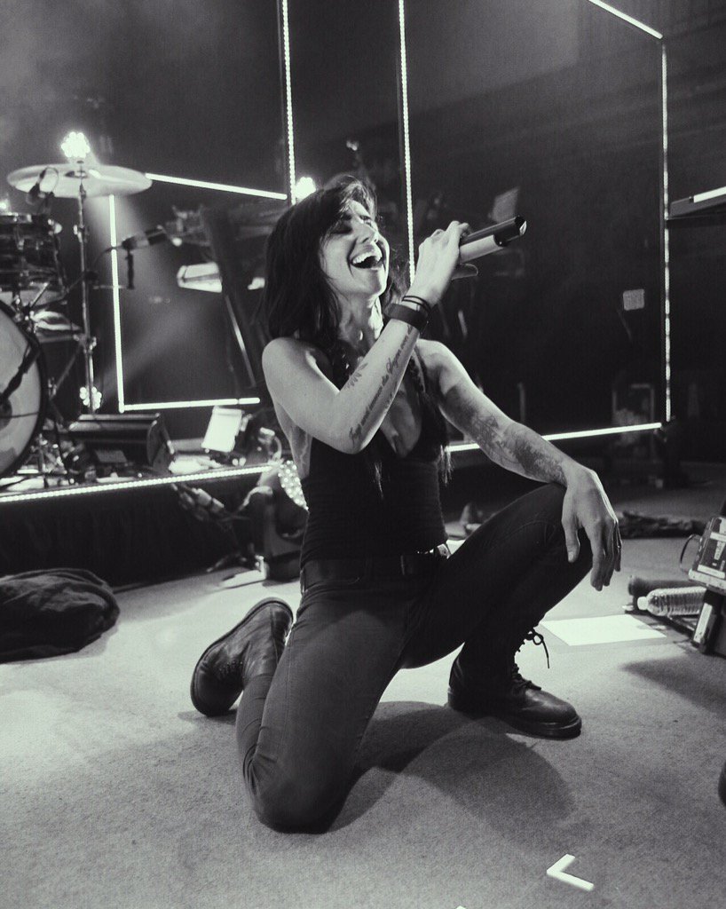 maggielndnphoto's tweet photo. A few of my favorites of @lights tonight in Washington DC. Thank you endlessly for the #lightslivepass was so sick! https://t.co/37v3CQTSuZ
