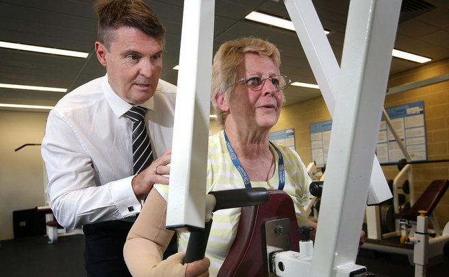abcadelaide's tweet photo. Exercise can stop cancer tumours from growing, says Prof Robert Newton of Edith Cowan Uni #891Drive https://t.co/wzHQex7WeD