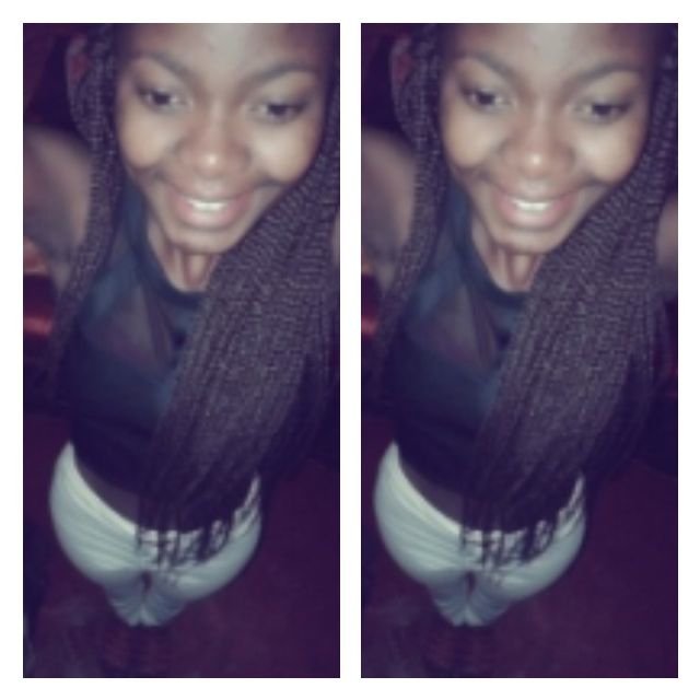 HoleSit's tweet photo. #Because smile is the most beautiful accessory a girl can ever wear https://t.co/zIz4R5QBl6