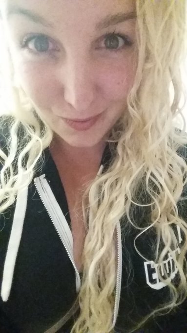 Yeah I got drunk off 3 drinks https://t.co/QLC0MK8p2K<a href="/tag/justkidding"class="tags"><span>#justkidding</span></a><a href="/tag/studylife"class="tags"><span>#studylife</span></a><a href="/tag/twitchlife"class="tags"><span>#twitchlife</span></a>