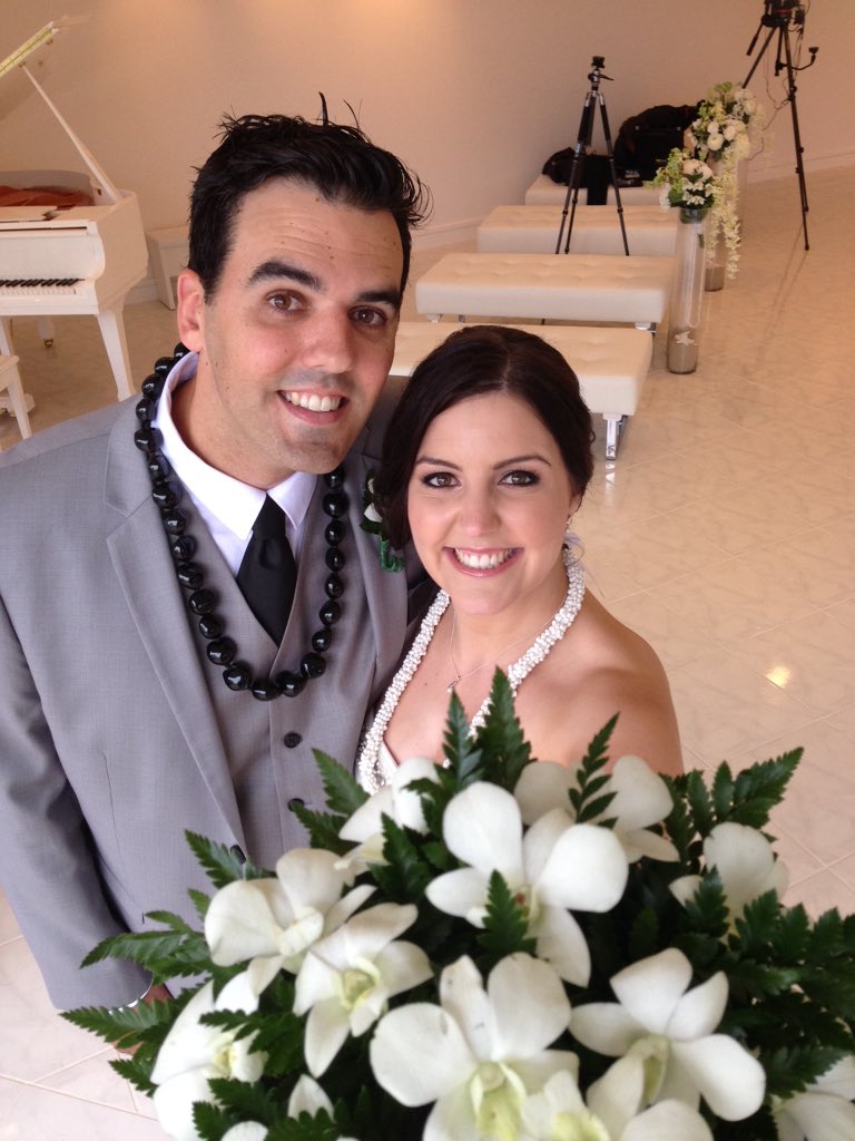 candice_barnes's tweet photo. Sooooo I got married today! 😍👰🏻🇺🇸💍 https://t.co/X62ePolv4v