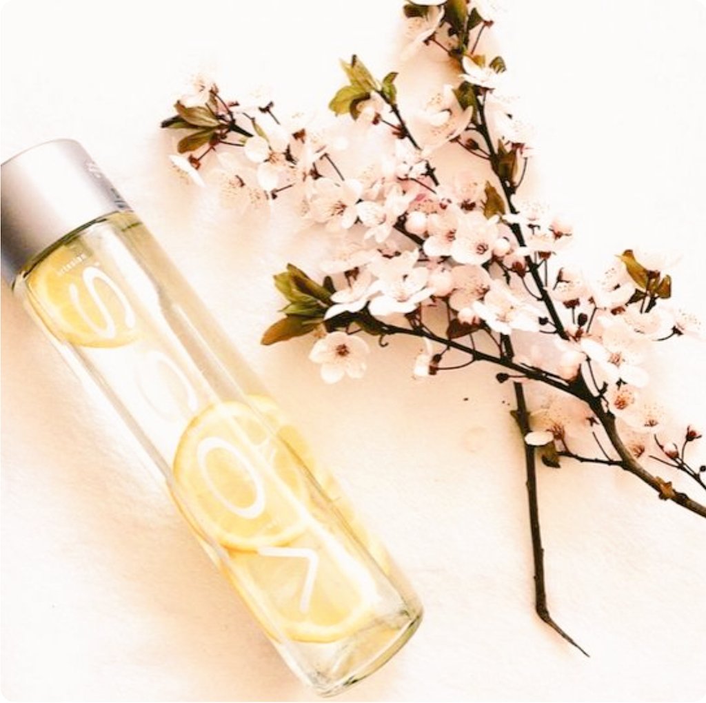 VossQa's tweet photo. Drink lemon water everyday! ! https://t.co/tfliHR6gNK