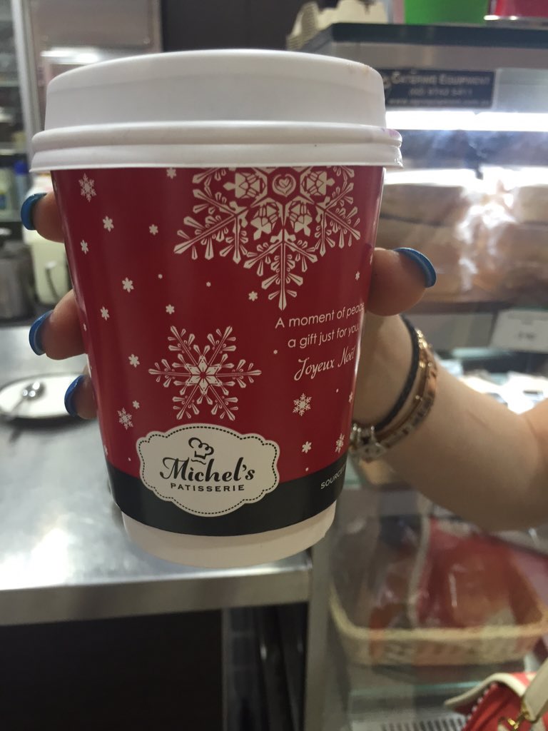 SimoneTedeschi's tweet photo. While everyone kicked up a stink about @Starbucks red cups, Australia was doing it right #StarbucksRedCup https://t.co/GnhRstbu5N