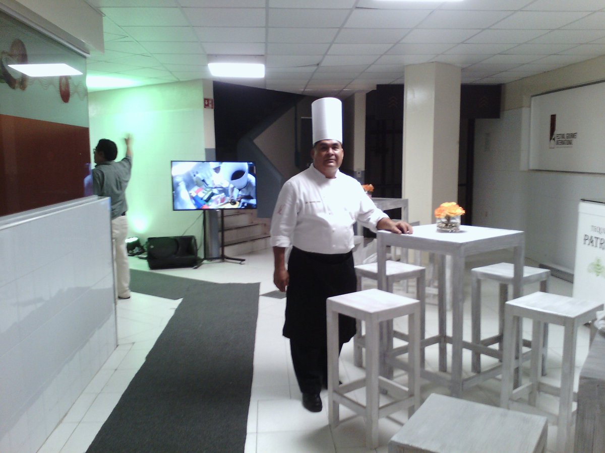 AlejandroGoche1's tweet photo. Mi pacion por la gastronomia https://t.co/ZujhbcobDR