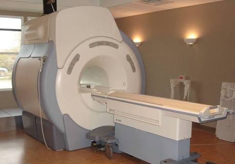 MTILRH's tweet photo. MRI MACHINE LRH is now functional. @AJIPofficial @HmcPesh @kth_pesh @PTIYWOfficial @ShahramTarakai1 https://t.co/nkok6PDT3v