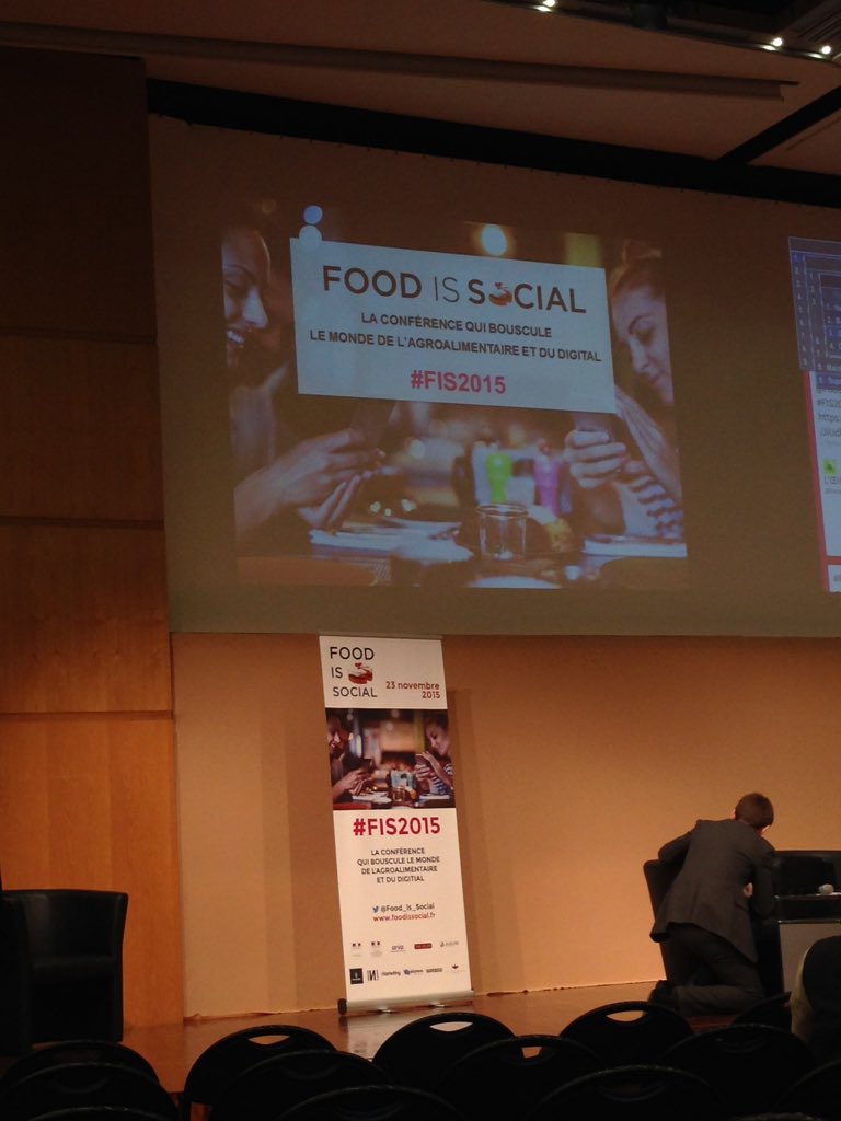 MathildeMeteye's tweet photo. En place pour la conférence #FIS2015 @Food_is_Social cc #clubdesvins https://t.co/BS8vnKIy0P