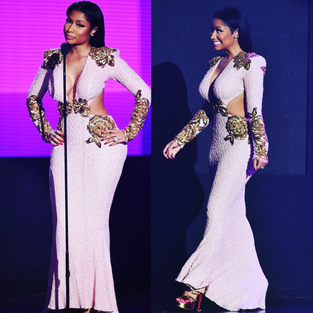 StylifiedInc's tweet photo. #HappyGirls are the #bestgirls 💋 Congrats @NICKIMINAJ @TheAMAs #class &amp; #sass #curves #sexy #notafraid #stun #boss https://t.co/o58ppzj2wM
