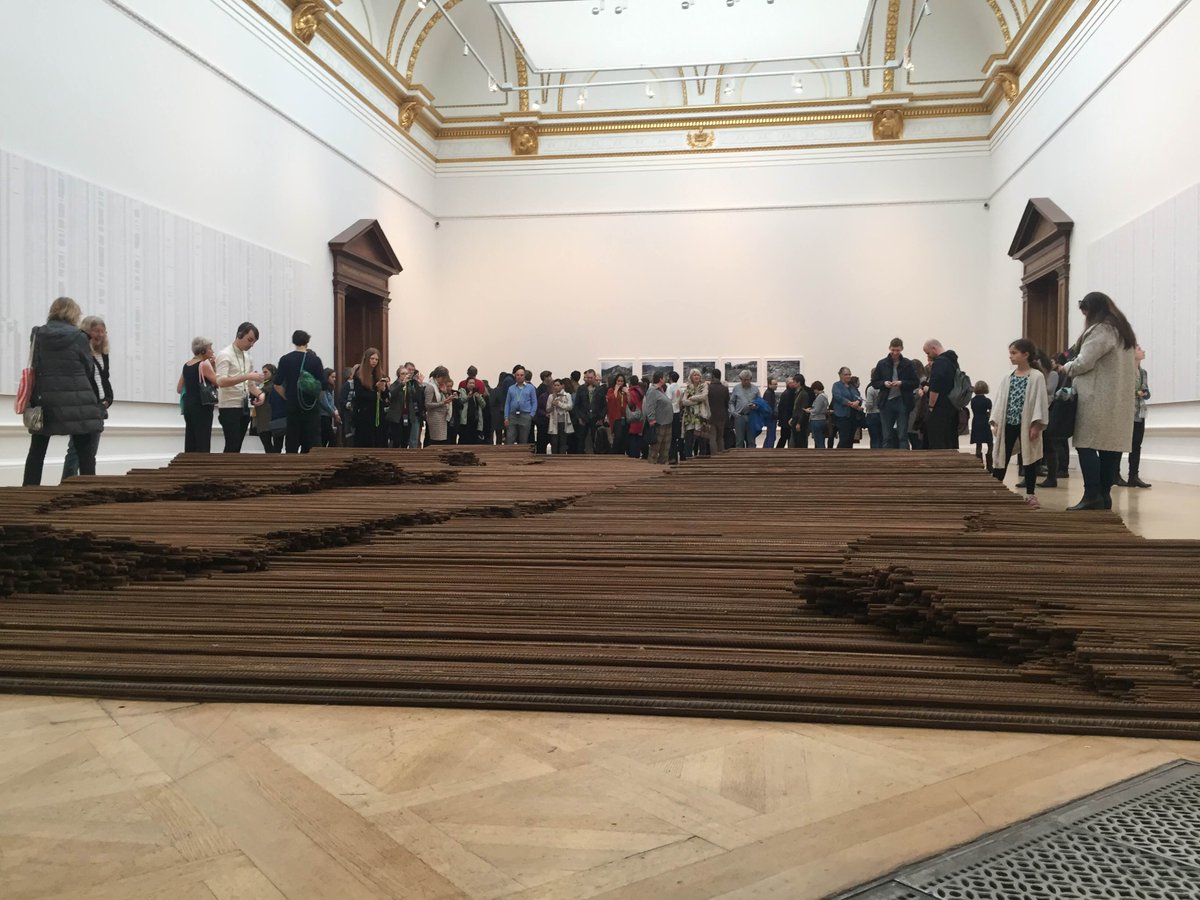 씨네21 영화의 일기 '줄타기' #더홈즈맨(스포일러) #하늘을걷는남자 #매직마이XXL #아이웨이웨이 http://m.cine21.com/news/view/mag_id/82087/p/3…Translate post