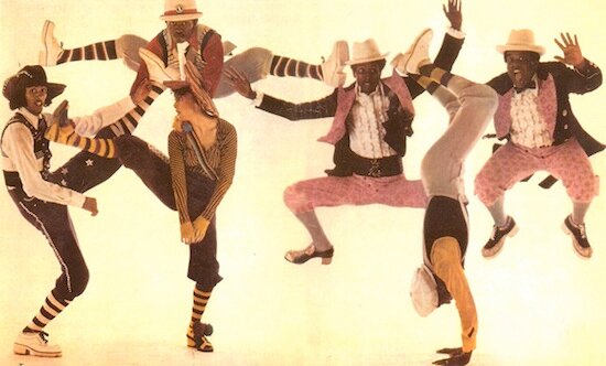 【ダンスジャンル紹介】
３分でわかる！
ロックダンス解説付き厳選動画５選！！！

ダンスを知らない方も一度は聞いたことはがあるでしょう！
この機会に詳しくなっちゃいましょう！！！

gloove.jp/blog/dance_mov…