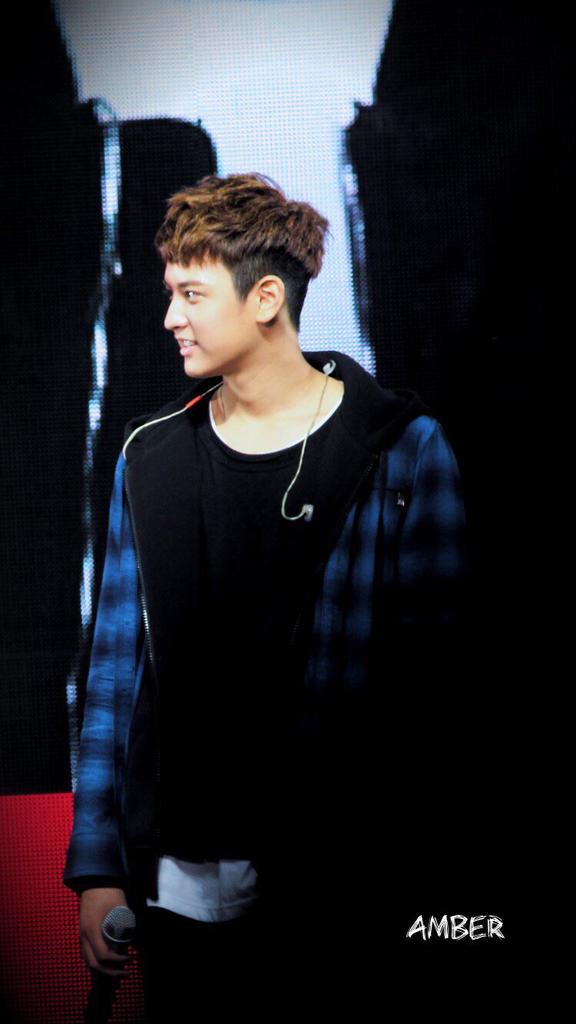 CUfBajiUAAAMCki.jpg:orig