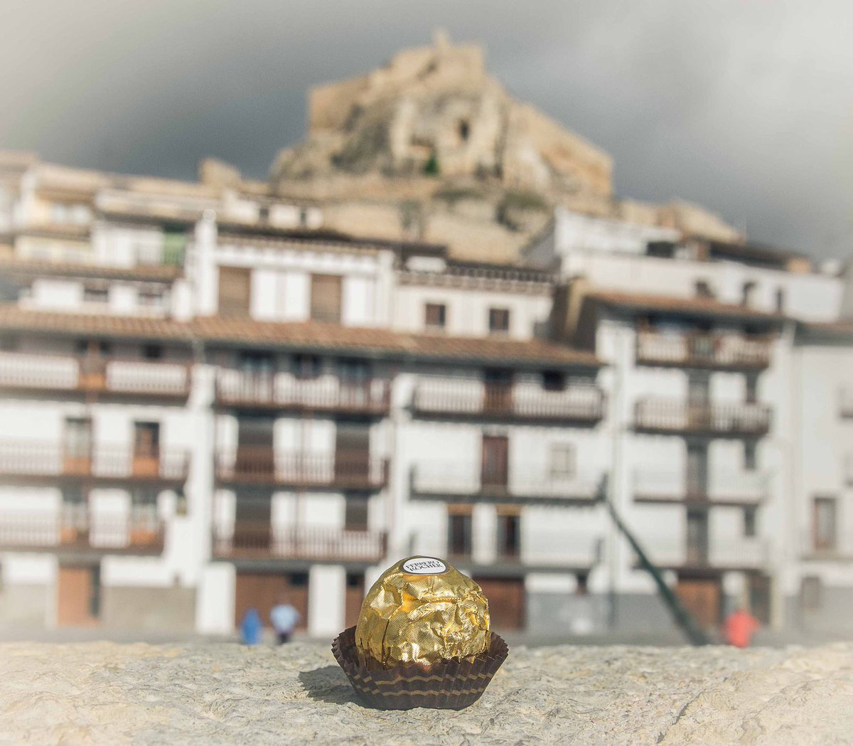 morellaturismo's tweet photo. Quieres que lo bello y bueno se unan estas Navidades? Entra en https://t.co/o3bK0n7vke y vota por #Morella! Gracias! https://t.co/JdTSyzUVoE