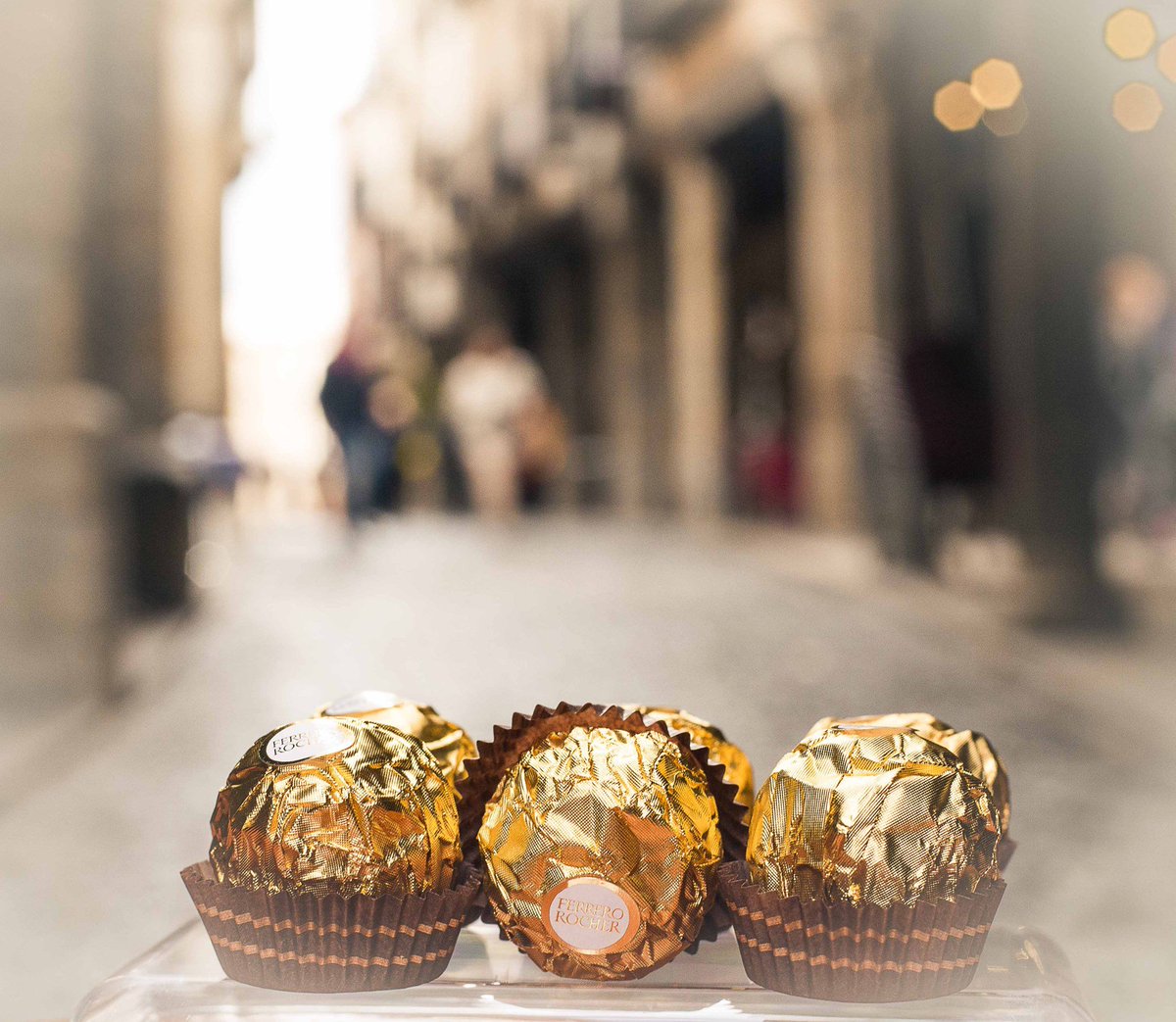 morellaturismo's tweet photo. Quieres que lo bello y bueno se unan estas Navidades? Entra en https://t.co/o3bK0n7vke y vota por #Morella! Gracias! https://t.co/JdTSyzUVoE
