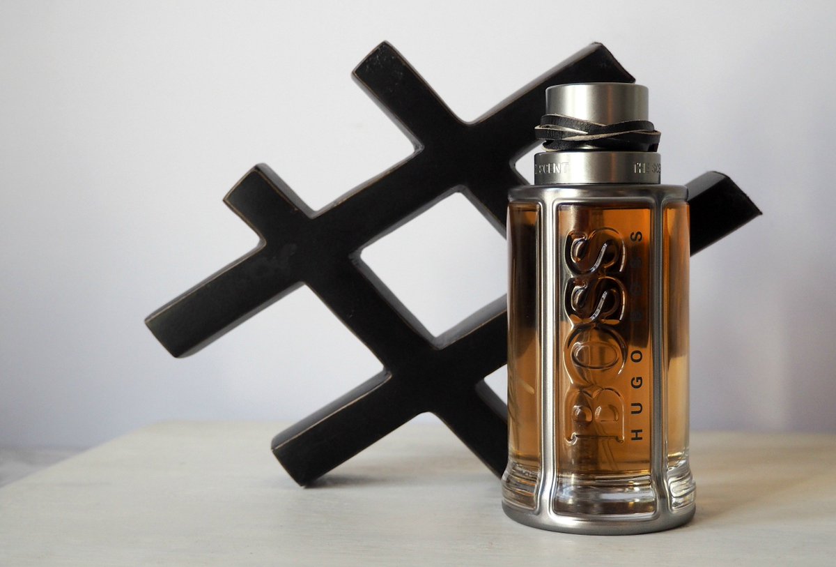 HayleyHall_UK's tweet photo. Wearing a men's scent is more acceptable than you think. #BossTheScent https://t.co/BzV8xKY2xY @FemaleBloggerRT https://t.co/pfX7n4yVPD