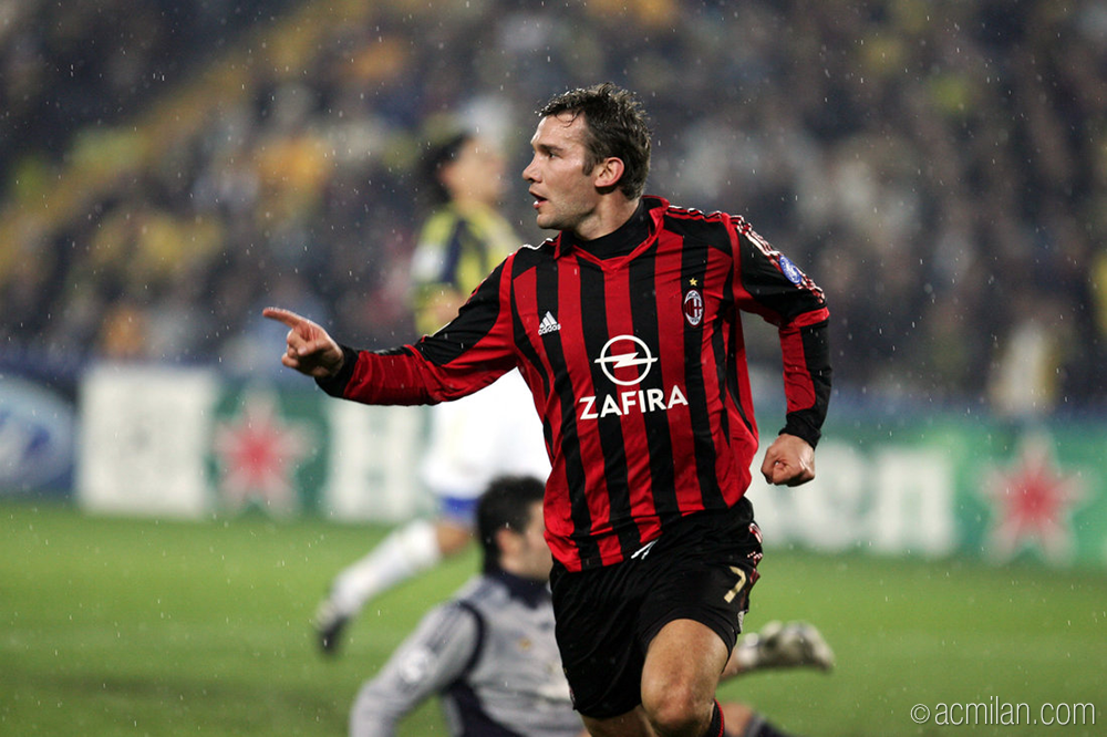 #OnThisDay, 10 years ago we won 0-4 vs <a href="/Fenerbahce/">Fenerbahçe SK</a> and <a href="/jksheva7/">Andriy Shevchenko</a> scored all the red&amp;black goals! #weareacmilan