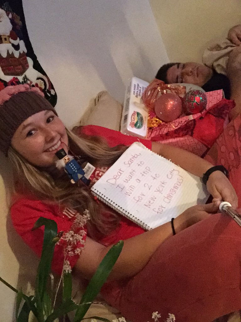 guiliano12's tweet photo. Its been our dream to visit new york city!! Mele kalikimaka from hawaii! #selfiethoncontest @kalpenn https://t.co/ScbvcxuJOT