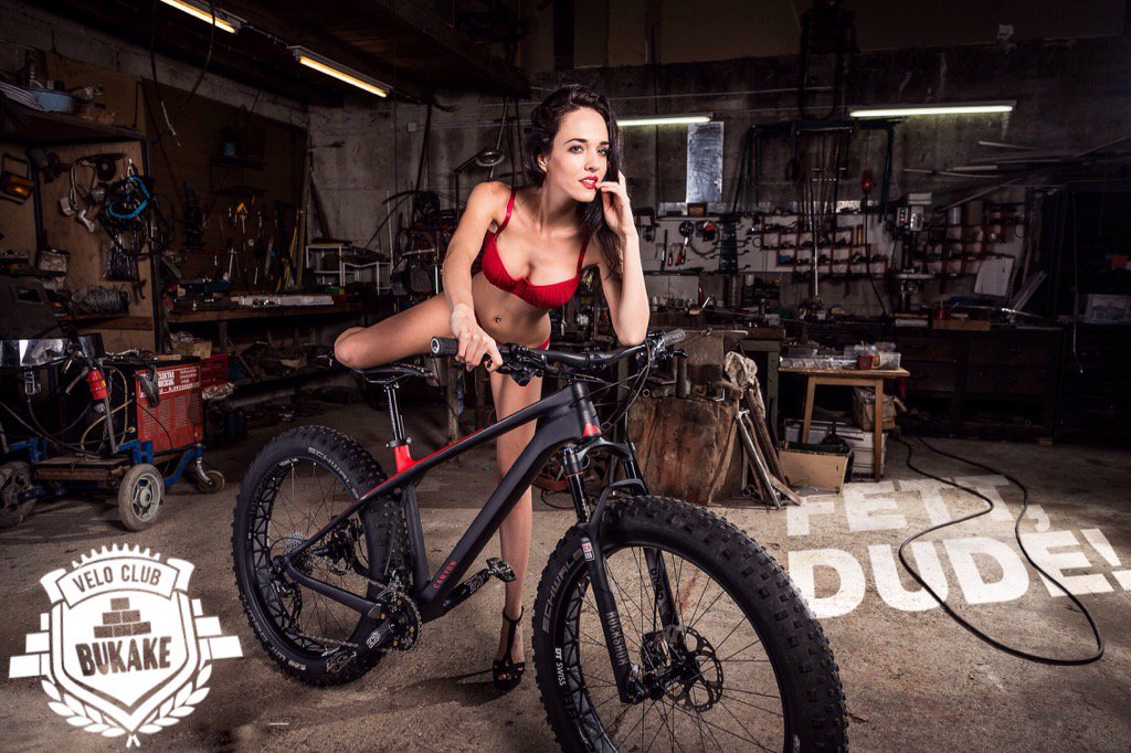 VCBukake's tweet photo. The girls prefer #fat #VCBukake #fatbike #bikeporn #canyon #dude https://t.co/lbcX8lqWEg