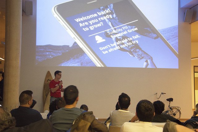 vlciconnect's tweet photo. Compartimos las fotos del finde, ¡Gracias por vuestro entusiasmo! #GSBValencia #GSB2015  https://t.co/voEotdpKia https://t.co/eqjlBPrM4N