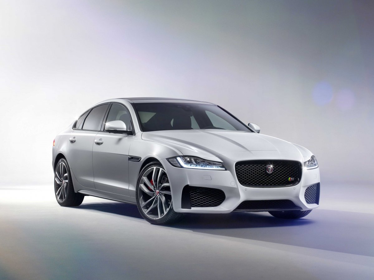 MajdiMY's tweet photo. The all-new XF model is an exceptional combination of refinement, dynamics and design.

 #JaguarXF https://t.co/sBD7qWDbG5