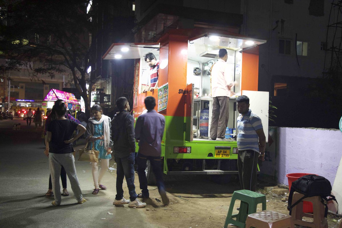 ftitruck's tweet photo. Wishing @hungryparrots all the very best with the launch of their new menu #Hyderabad @ItsFoodPics #foodiechats https://t.co/UGfYkq4olT