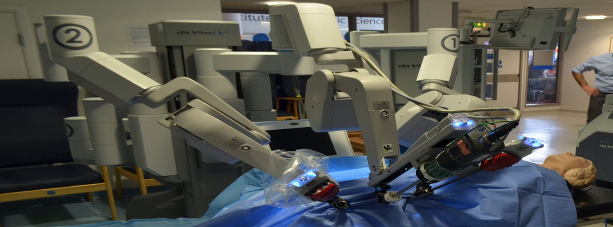 LIFEmagNews's tweet photo. Are medical robots the future of surgery? https://t.co/OgpiZ7bJEW #medicine #surgery #future #robots https://t.co/fIamBay3g0
