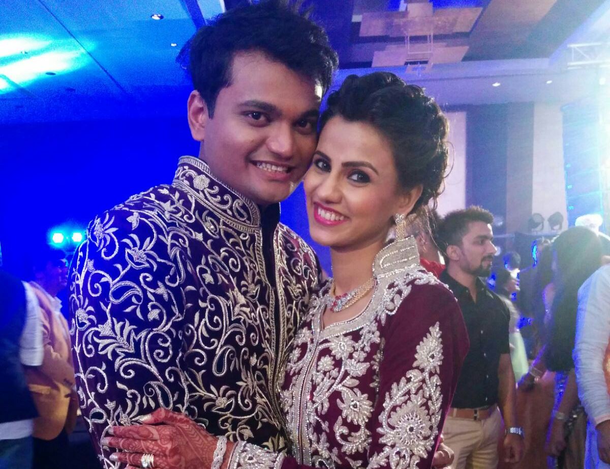 tellybuzz's tweet photo. .@vrinda_90 gets engaged to beau #BhavinMehta!
https://t.co/InU7DIo90G https://t.co/LKA0ZoGxTA