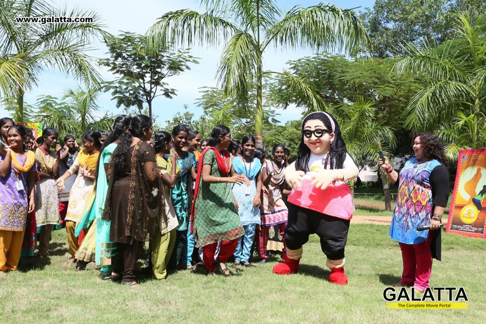 galattadotcom's tweet image. #InjiIduppazhagi Promotions! More pics bit.ly/1I5XukT @arya_offl @PVPCinema