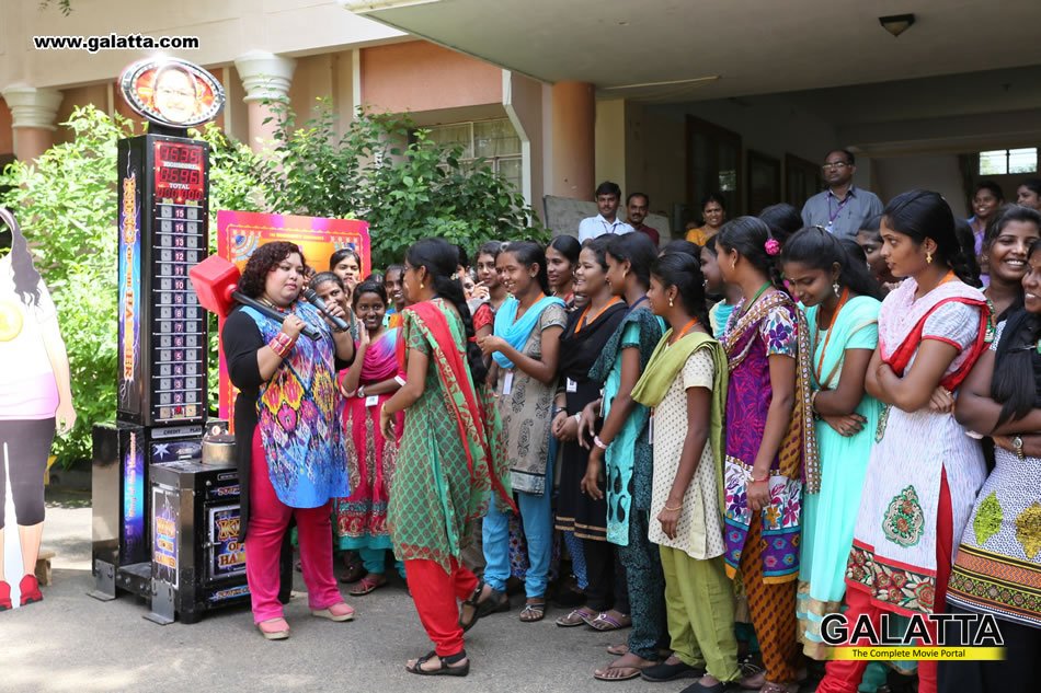galattadotcom's tweet image. #InjiIduppazhagi Promotions! More pics bit.ly/1I5XukT @arya_offl @PVPCinema