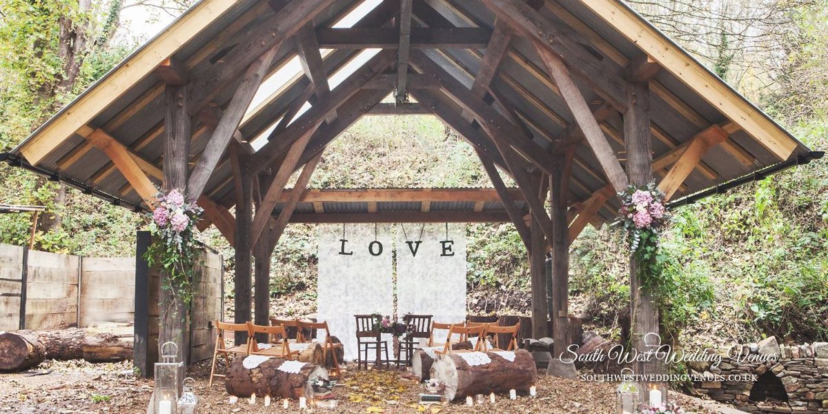 .<a href="/ArnosValeWed/">Arnos Vale Weddings</a> - licensed for Wedding Ceremonies, Civil Marriages, Civil Partnerships. southwestweddingvenues.co.uk/#!arnos-vale/c…